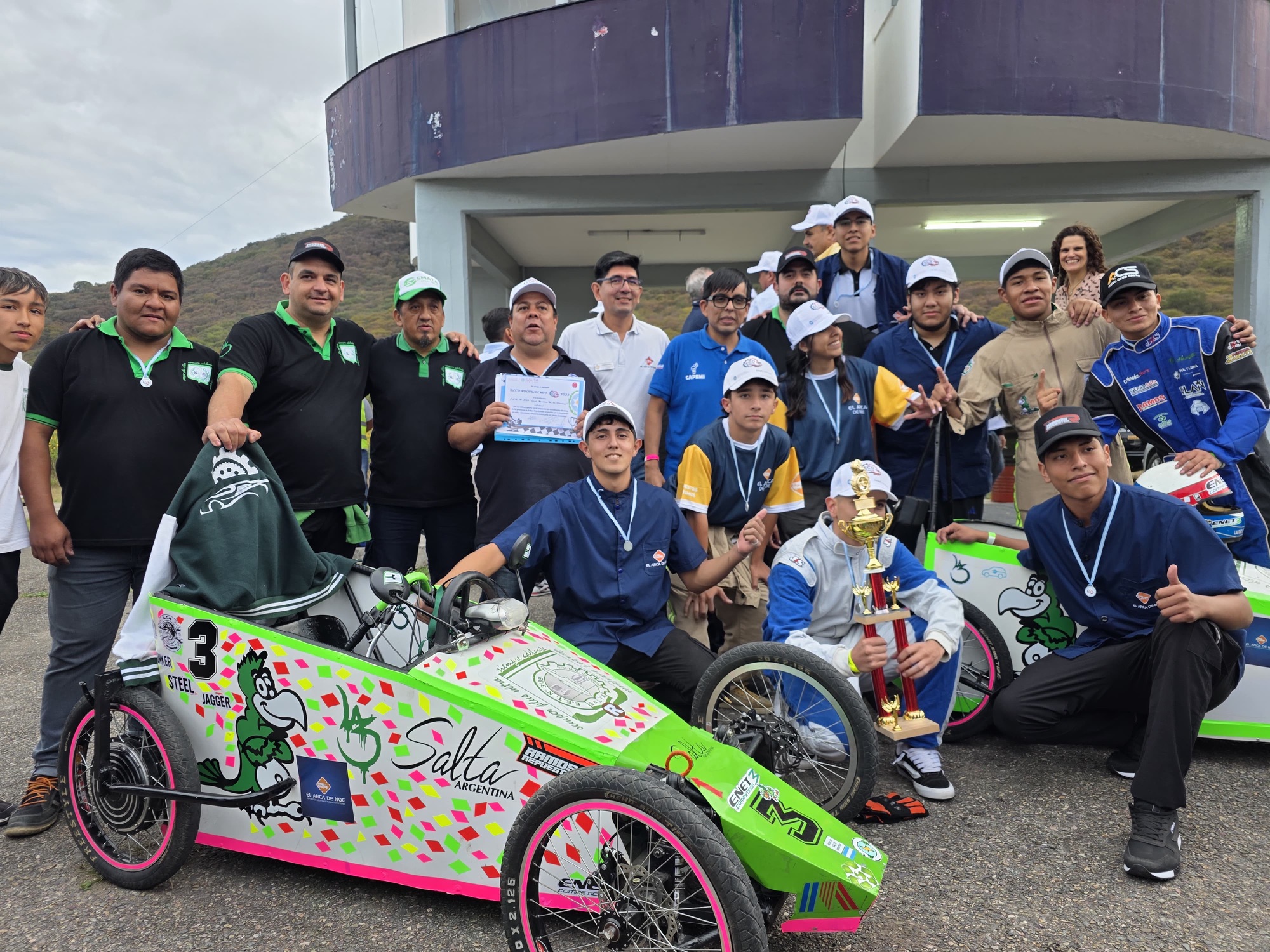 ECO RACE 2025: ESTUDIANTES SALTEÑOS BRILLARON EN UNA JORNADA EDUCATIVA Y TECNOLÓGICA EN EL AUTÓDROMO MARTÍN MIGUEL DE GÜEMES