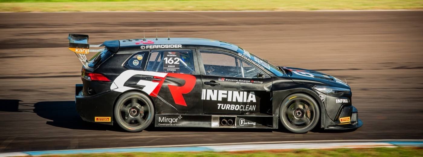Stang y Rossi comandaron el “1-2” en el comienzo de la era SUV